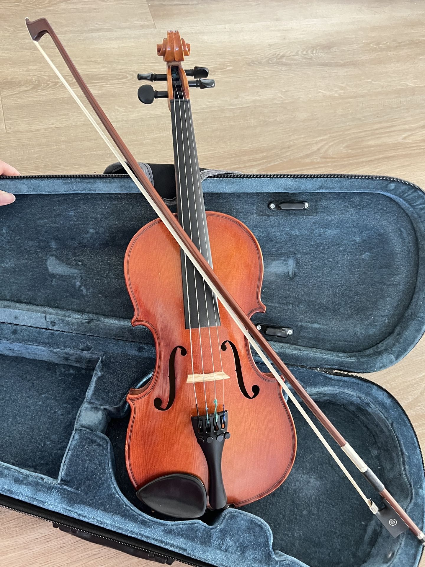 3/4 size violin