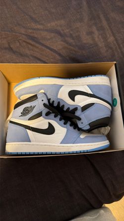 Air Jordan 1 Retro High OG University Blue