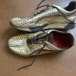 Gold Puma Men’s Tennis Shoes 10