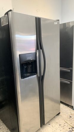 Frigidaire Side By Side Fridge ! NEED GONE SOON!