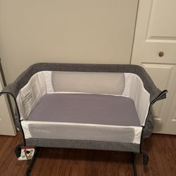 Mika Micky Bedside Bassinet. 