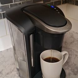 KEURIG K-SELECT K80 SINGLE-SERVE COFFEE MAKER - EXCELLENT CONDITION
