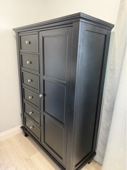 Drawer Door Chest