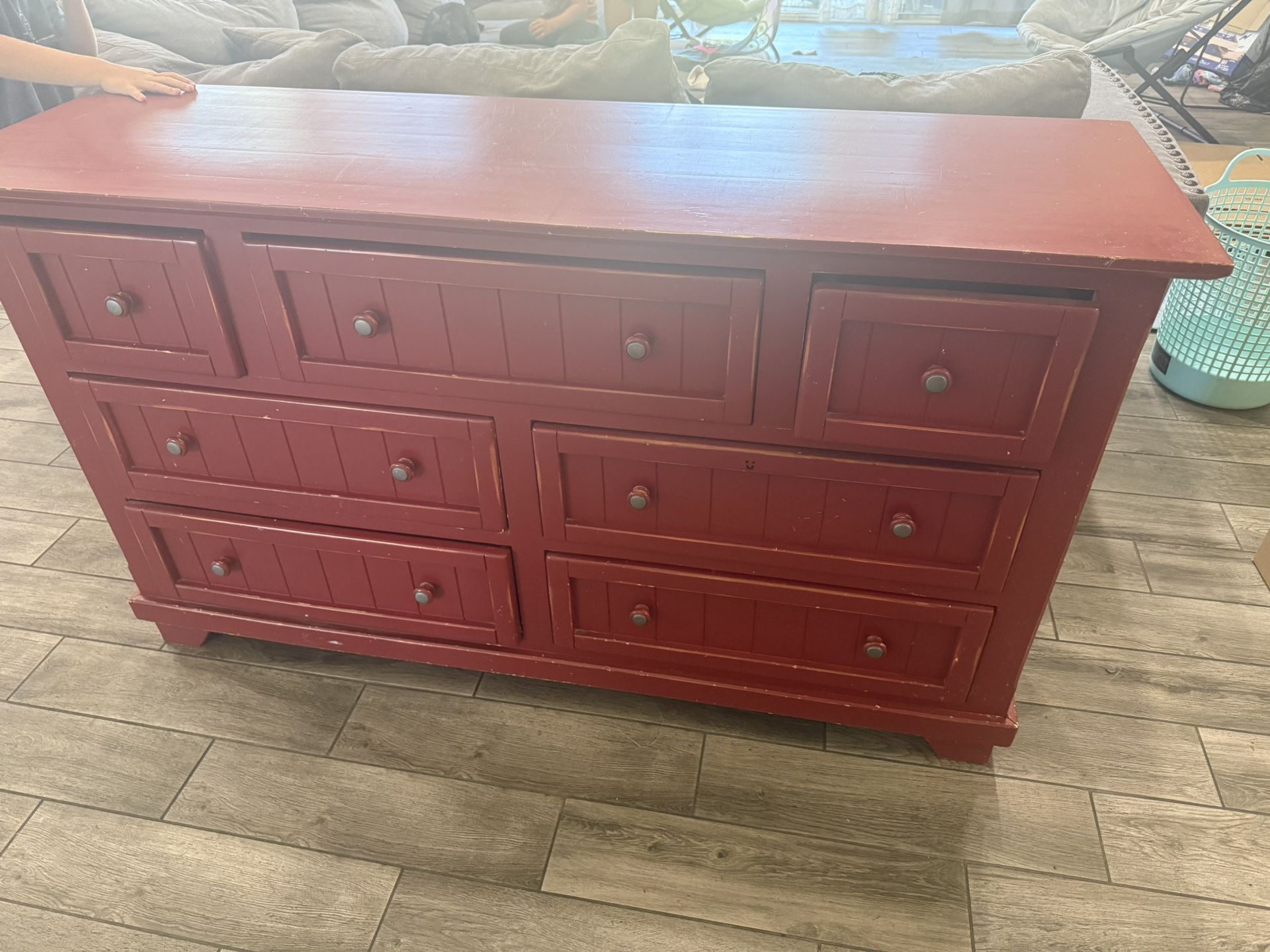 Rustic Red 9-Drawer Dresser – Solid Wood