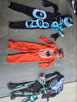 Adult/Kids Halloween Costume Bundle