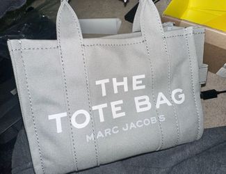 Marc Jacob’s canvas tote bag