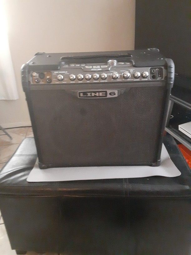 Line 6 Speaker.exelent Condition $110