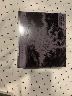 Pokemon Center ETB