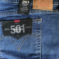 WOMANS LEVIS 501 JEANS “BRAND NEW”  22W