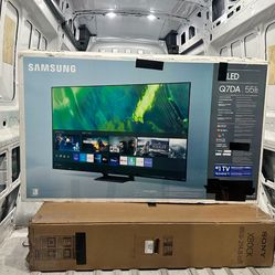 55 “ samsung smart 4K qled  HDR 120HZ tv