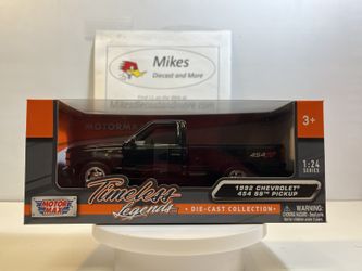 1992 Chevy 454 SS Diecast Model Truck 1/24 Scale by Motormax Timeless Legend NIB
