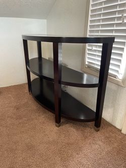 X gallery table