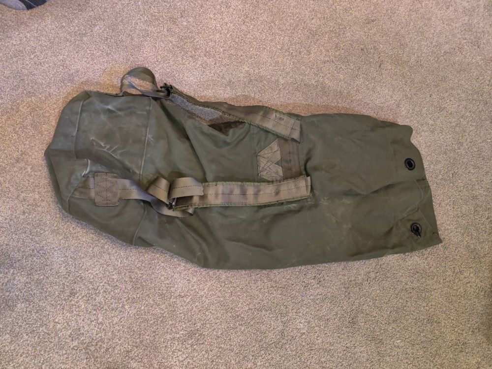 Vintage US Army Military Duffle Bag