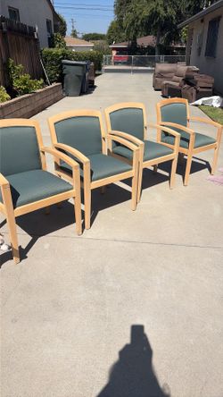 4 Dining Room/Office Chairs