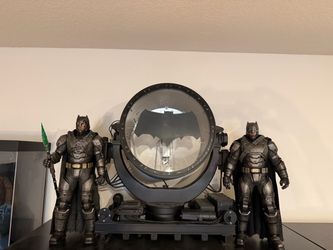 Hot Toys Armored Batman / Jazzinc Batsignal