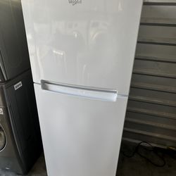 Whirlpool refrigerator top bottom door 11cu.ft  working perfectly no issues at all extra for delivery same day delivery and Installation available dim