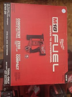 Milwaukee M18 FUEL 18-Volt Lithium-Ion Brushless Cordless 18-Gauge 1/4 in. Narrow Crown Stapler (Tool-Only)
