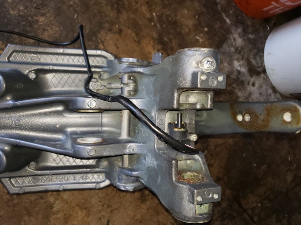 Yamaha outboard steering bracket and arm 25 " 150 175 200 hp for Sale in Cutler Bay, FL OfferUp