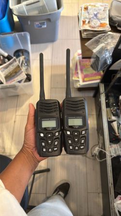 TWO Horizon HX150 marine radios