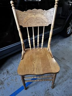 Wood Chair. Great Condition 