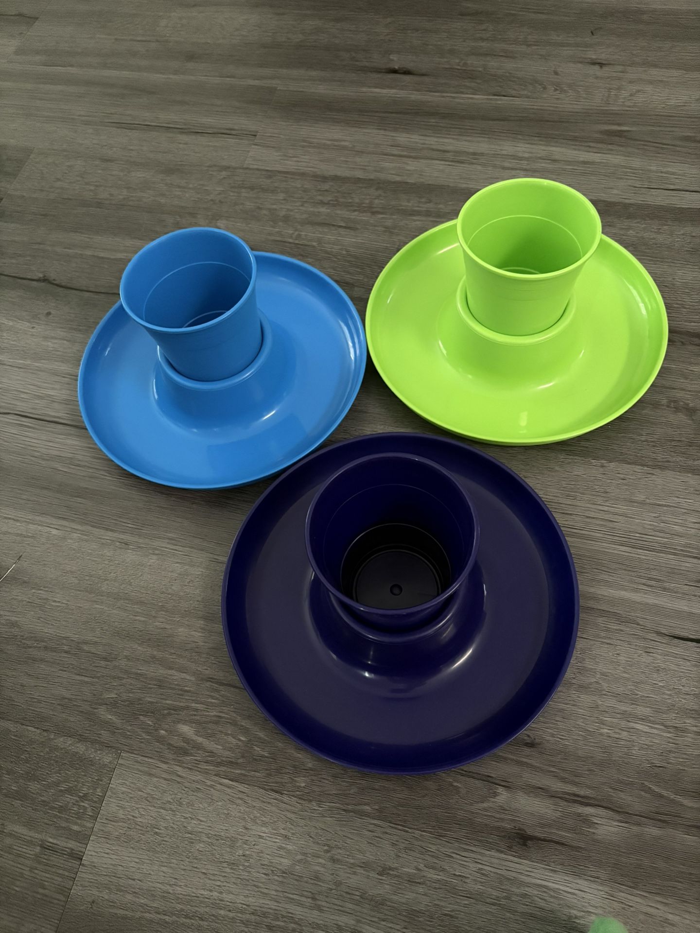 Never Used 6 Piece Drink And Snack Bowls