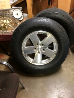 5 Tires 275 r18 for 2007 jeep