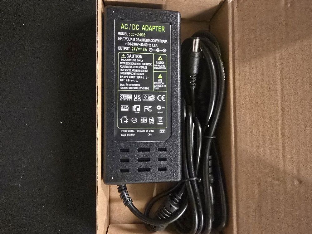 AC/DC Adapter