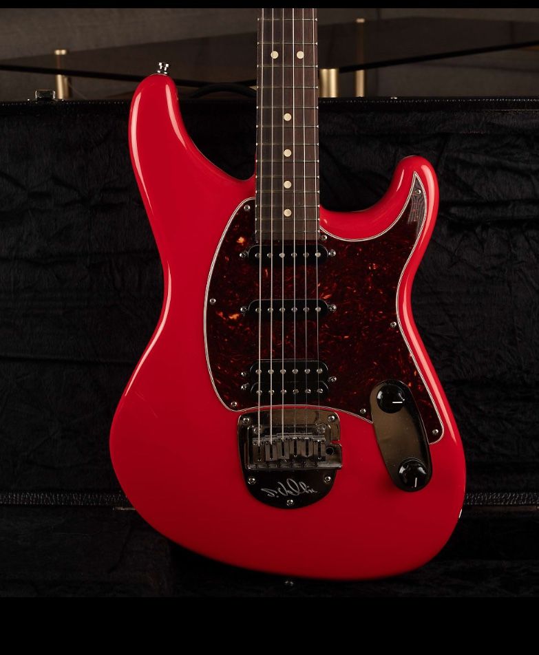Sergio Vallin Fender
