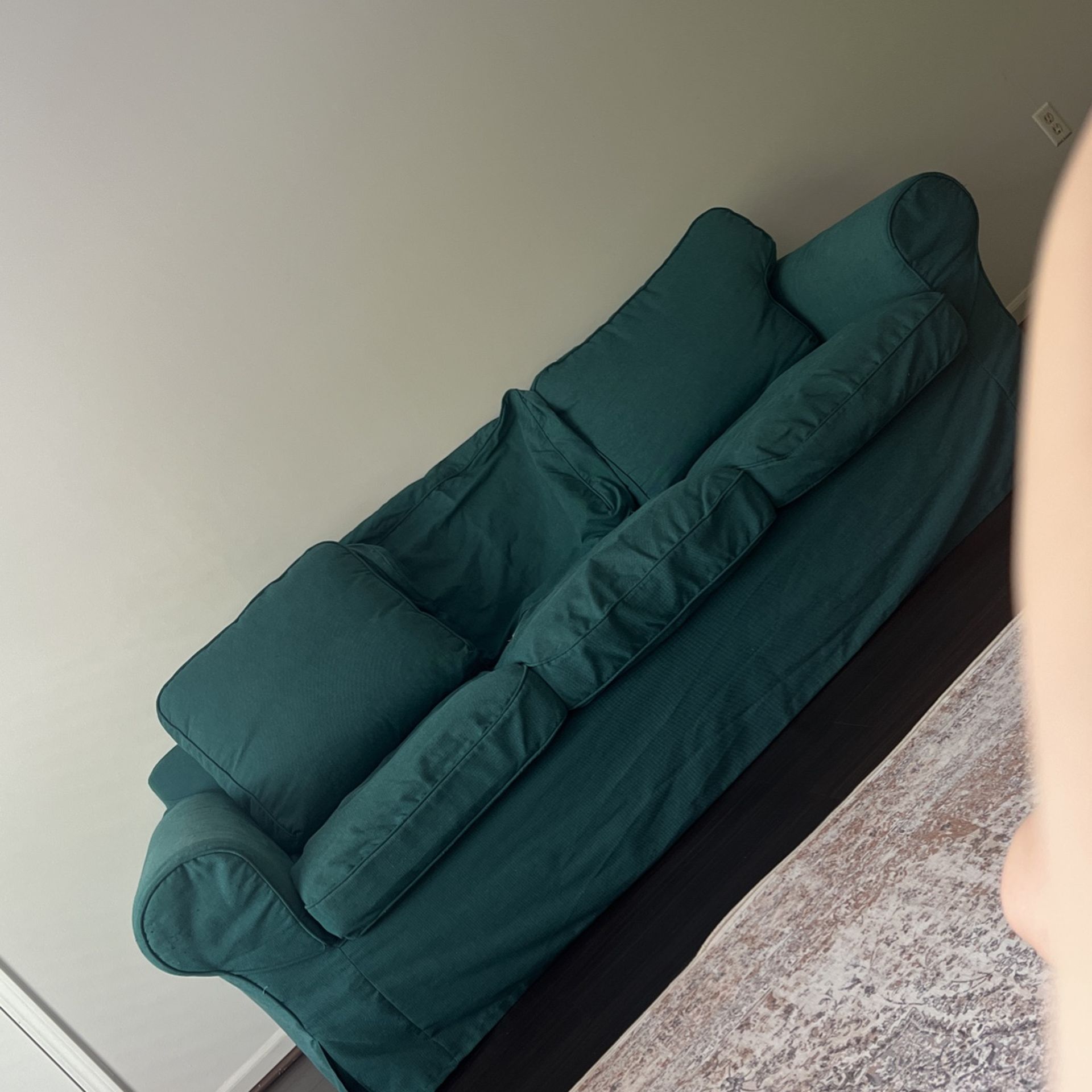 I Kea Sofa 