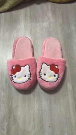 Hello Kitty Slippers