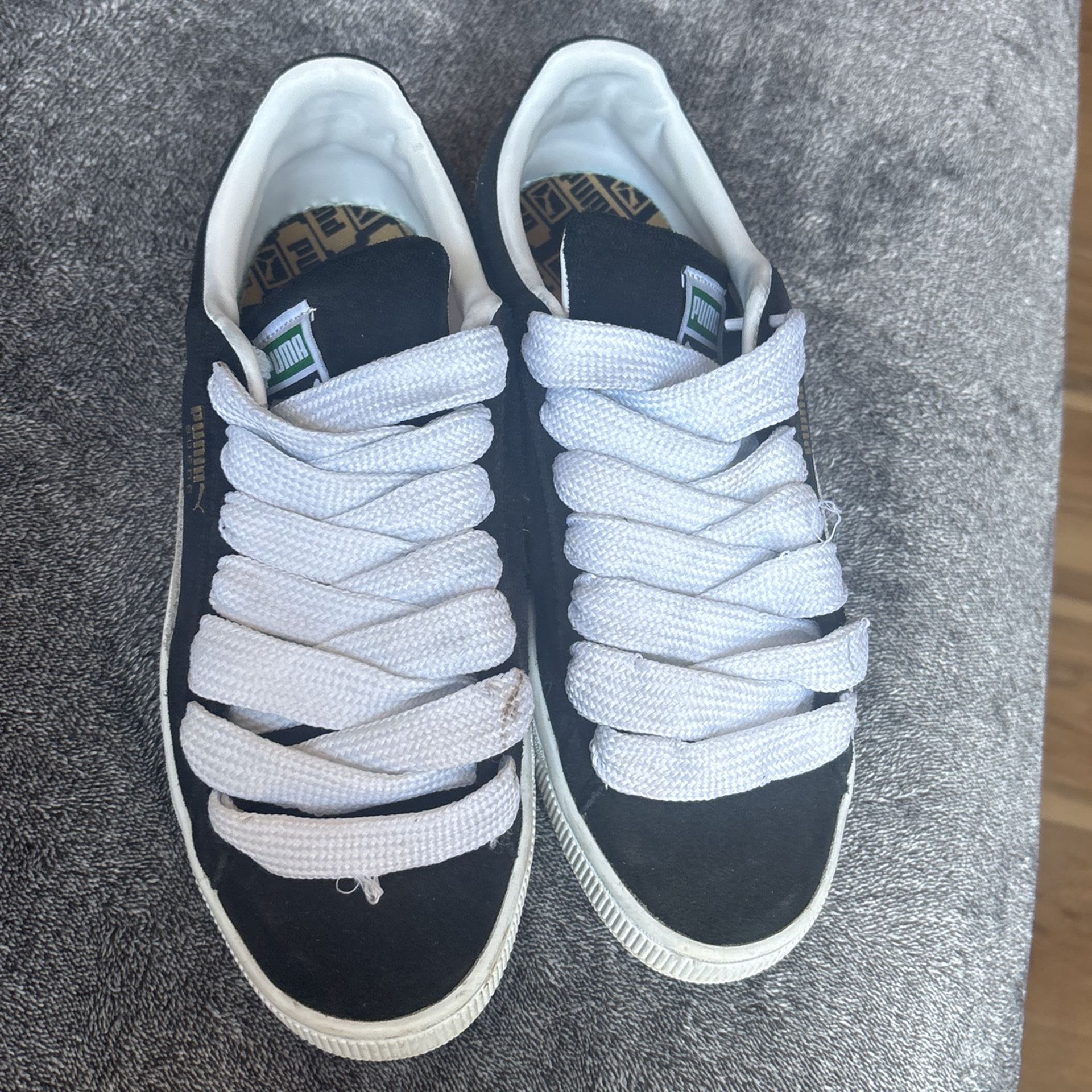 9.5 Puma Suedes