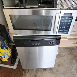 Microwave And Dishwasher 