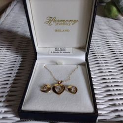 Vtg Gold Heart ❤️ Necklace/Earrings Set