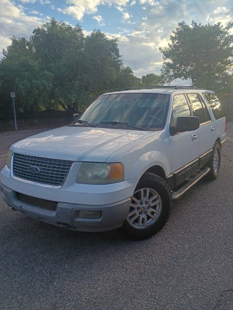 2004 Ford Expedition 