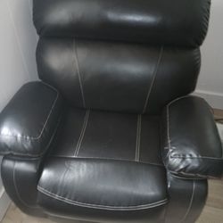 Recliners Chairs