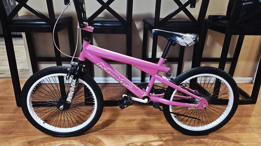 20" Youth Freestyle BMX Bike