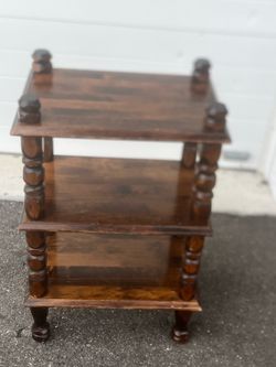 Gorgeous Three-Tiered Whatnot or Etagere   Very nice with accent sides