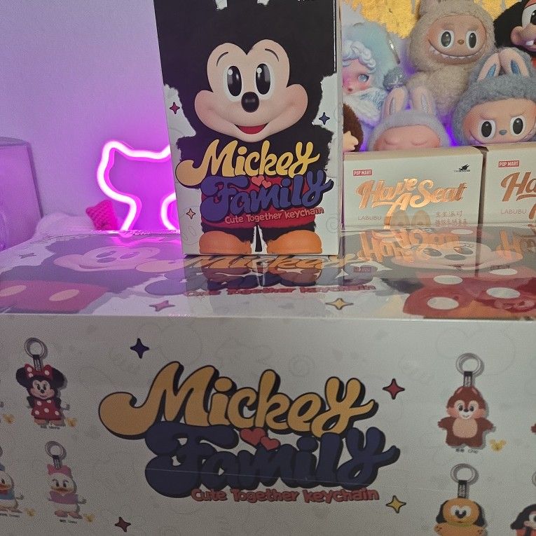 Mickey Family Cute Together Plush Keychain Popmart Labubu