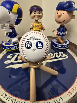 TRADE: Dueling Baseball - 2024 World Series - Dodgers Vs Yankees - NEW