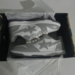Bapesta “grey/white” 