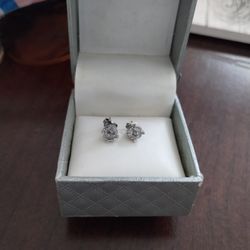 .25 Ct Diamond Earrings