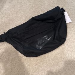 Nike Tech Hip Fanny Pack Black