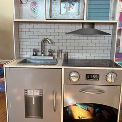 Half Kitchen half Doll House 