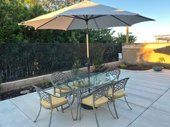 AWESOME 9 PIECE GLASS TOP ALUMINUM PATIO SET CAN DELIVER LOCAL IF NEEDED