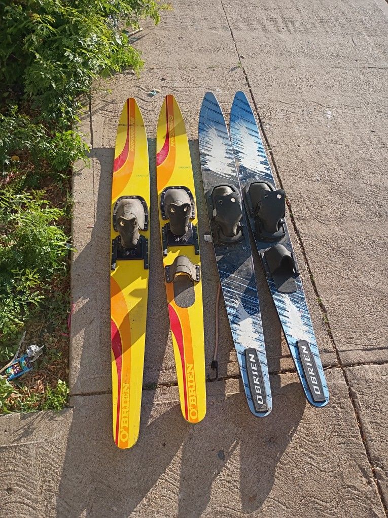 Water Skiis