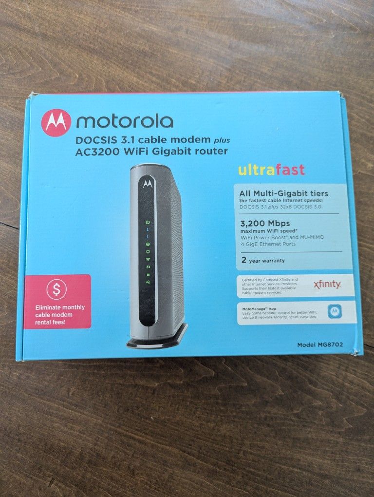 Motorola
DOCSIS 3.1 cable modem plus AC3200 WiFi Gigabit router
