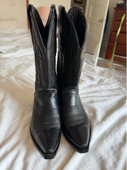 Men’s size 8 Denver Black Leather Cowboy Boots