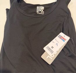 Woman’s medium 32 degrees sleepwear shirt