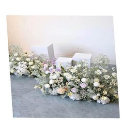 deep record Dreamy Wedding Decor With Gorgeous Flower Arrangements