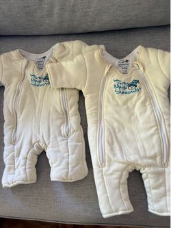 Baby magic Merlin sleep suit size small